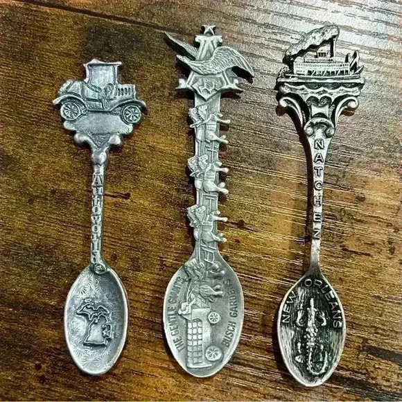 Vintage Souvenir Collector Spoons 3 Pieces Pewter Ford Busch Gardens New Orleans - Picture 1 of 6